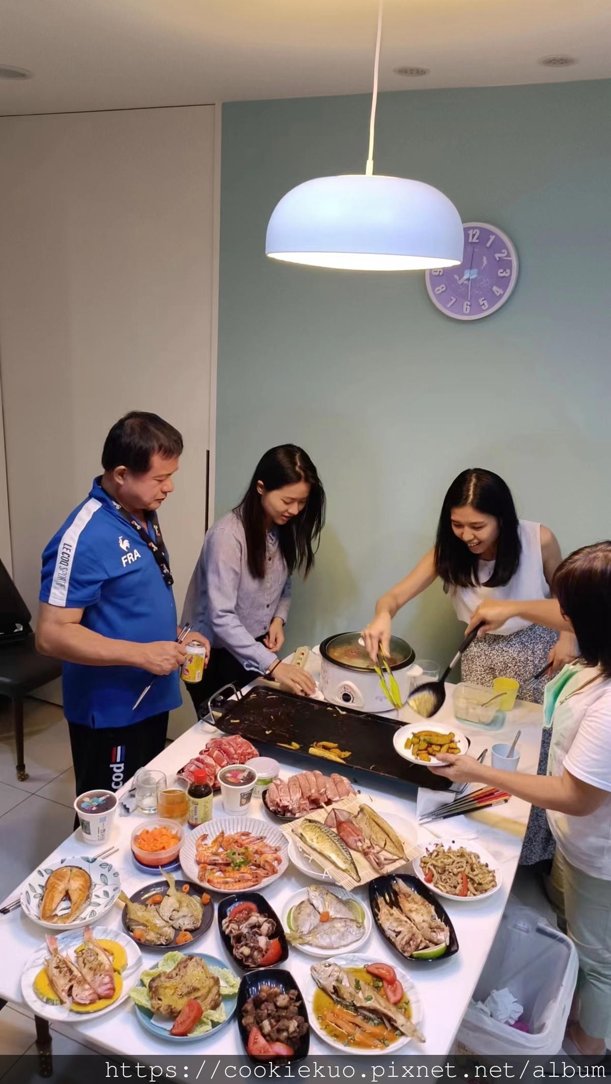 20251027-kpm4w 20251027-kpm4w